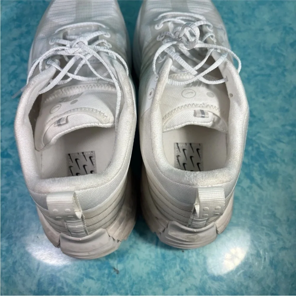 Nike preowned lunar
